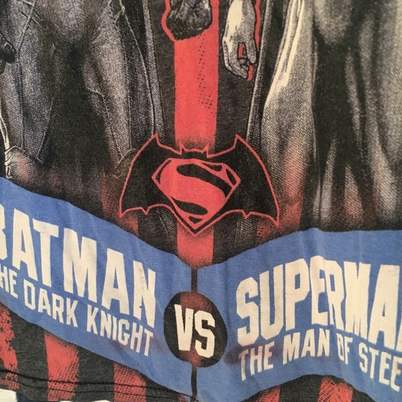 Batman Vs Superman DC Artistic T Shirt For Women/Youth - Size Small - Picture 3 of 7
